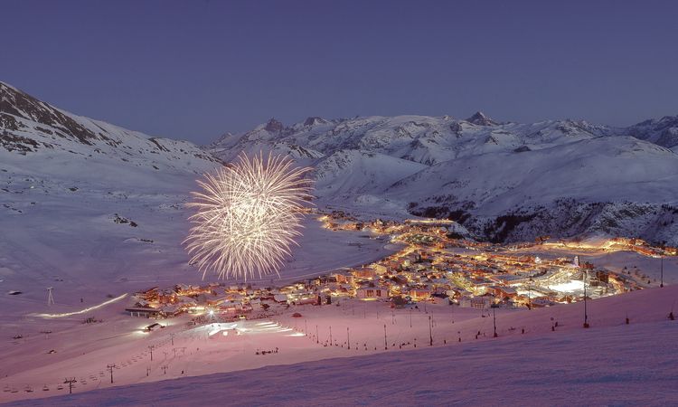 Best nightlife ski resorts France Alpe d'Huez