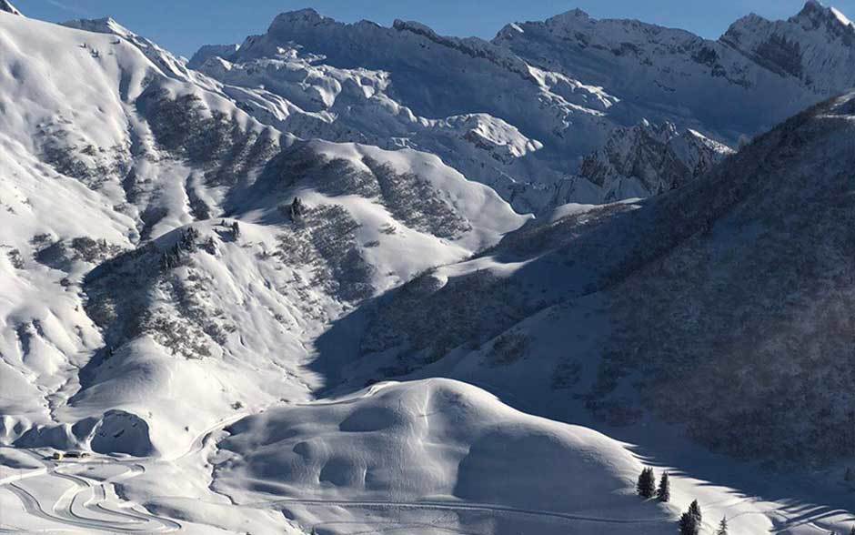 Skiing in Les Gets