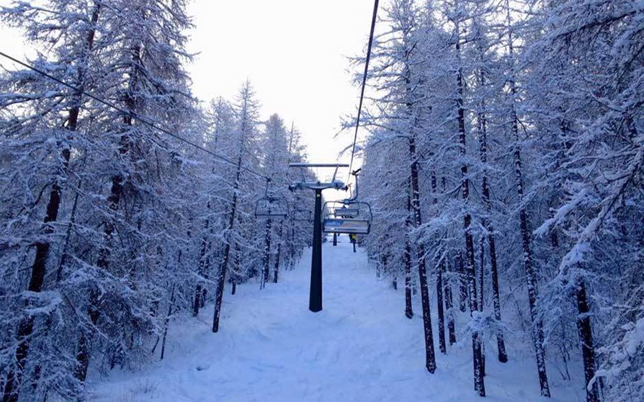 Snowboarding in Bardonecchia