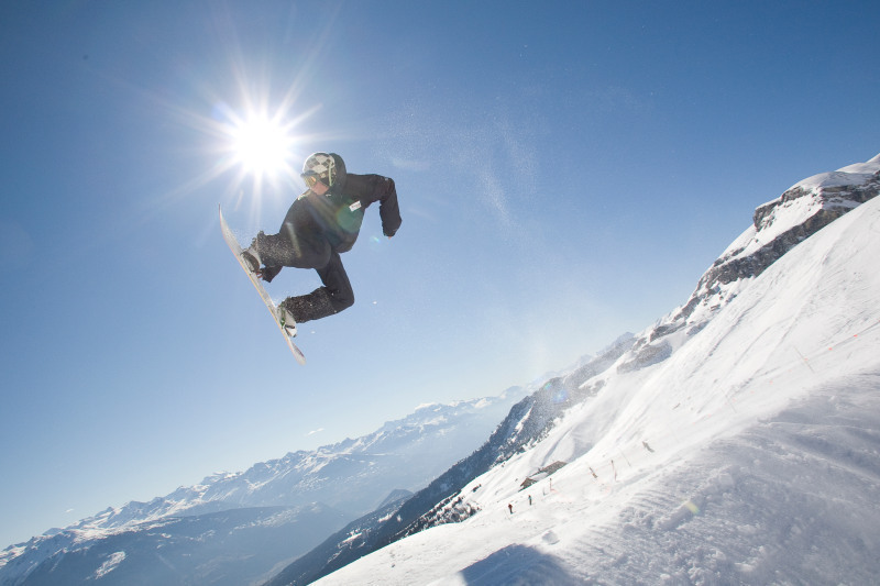 Snowboarding in Crans Montana